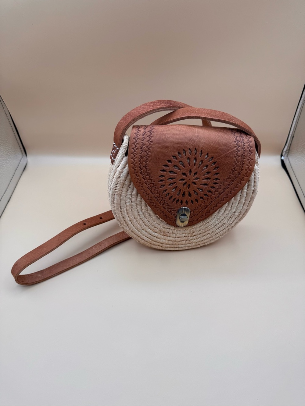 Source Unknown Beige Woven Round Crossbody with Brown Leather Flap